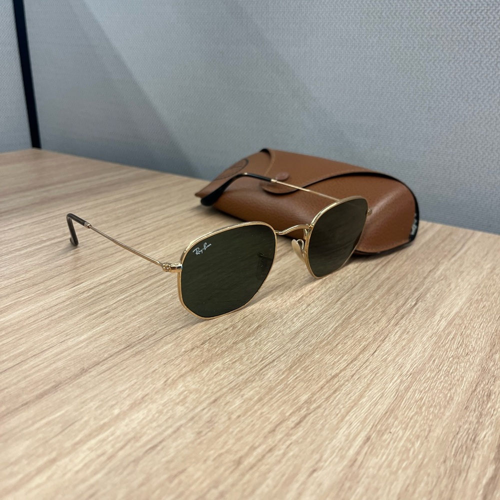 Ray-Ban Gold Frame Sunglasses with Brown Case